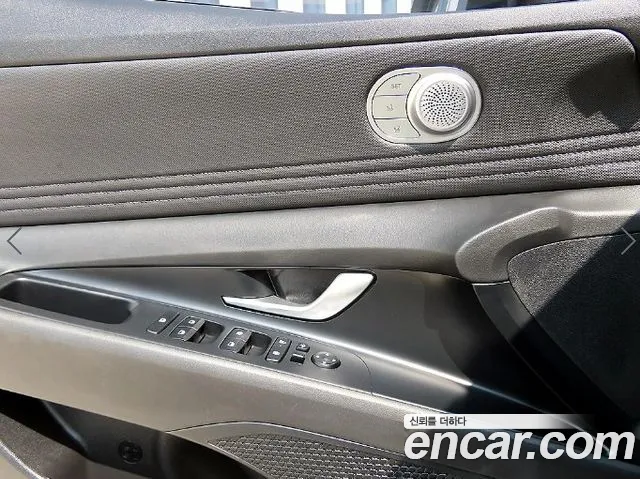 Hyundai Avante CN7 — Фото автомобиля 11