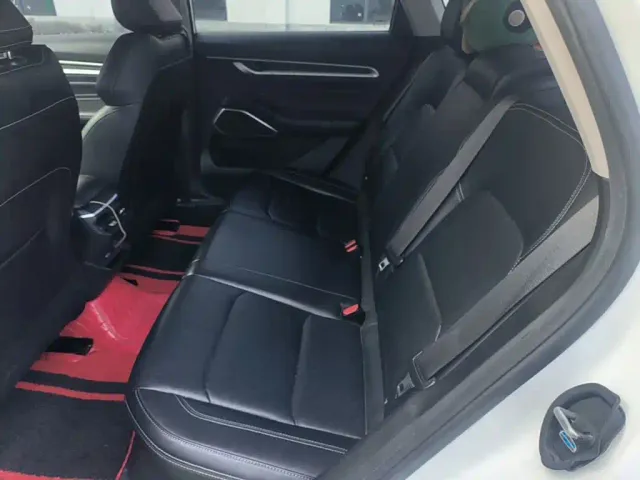 Geely Emgrand — Фото автомобиля 16
