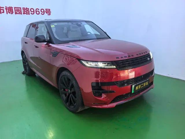 Land Rover Range Rover Sport — Фото автомобиля 3