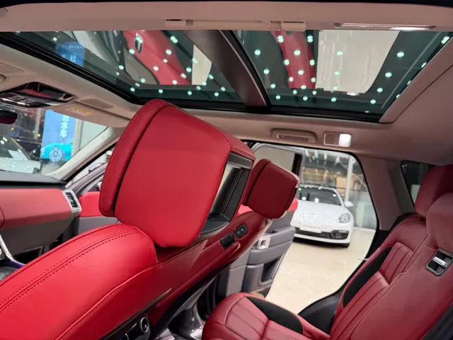Land Rover Range Rover Sport — Фото автомобиля 14
