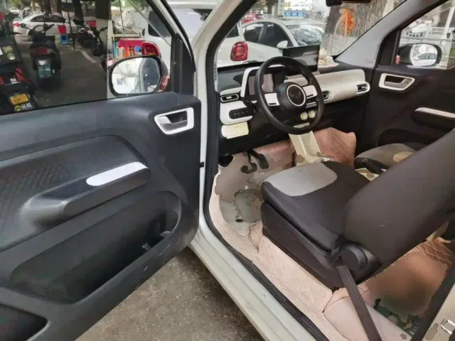 Wuling Hongguang Mini EV — Фото автомобиля 15