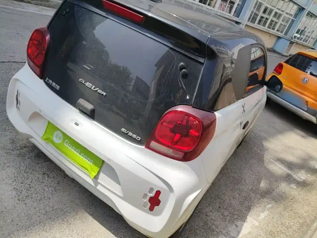 Roewe Clever — Фото автомобиля 4