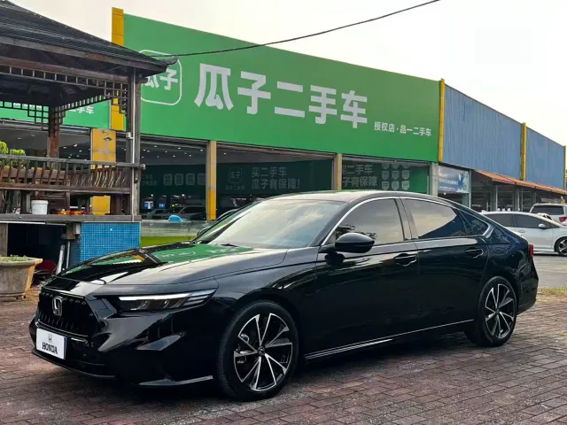 Фотография автомобиля — Honda Inspire