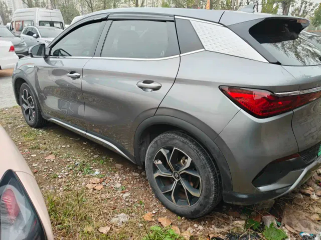 BYD Yuan PLUS — Фото автомобиля 7
