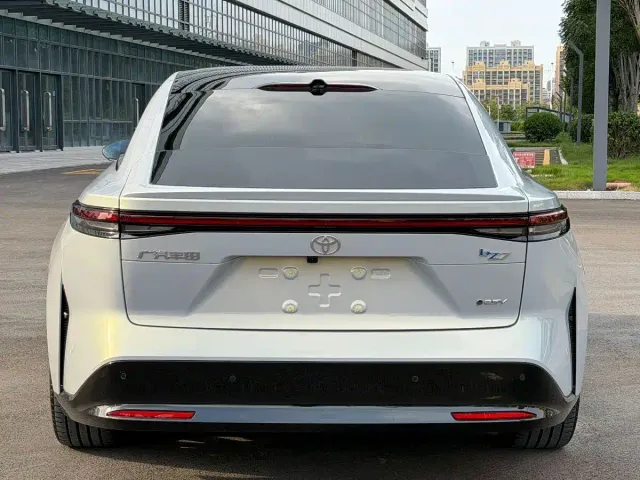 Toyota BoZhi 7 — Фото автомобиля 5