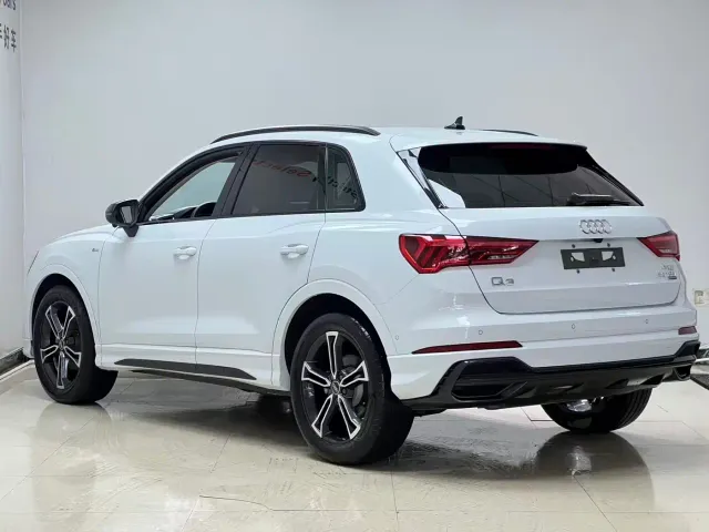 Audi Q3 — Фото автомобиля 6