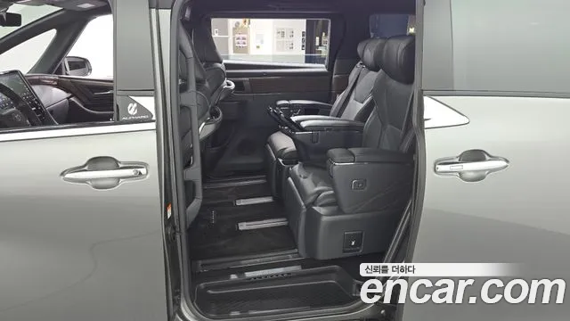 Toyota Alphard 4th Gen — Фото автомобиля 11