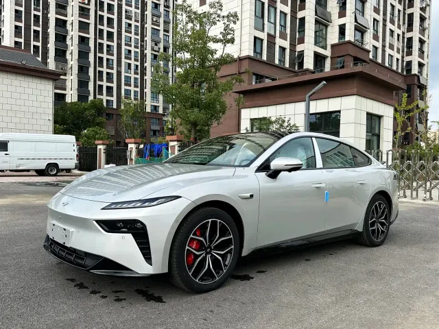 Фотография автомобиля — Dongfeng eπ 007