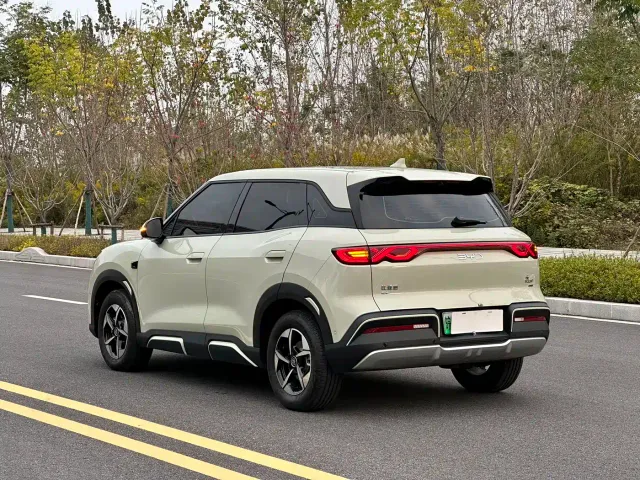 BYD Yuan UP — Фото автомобиля 21