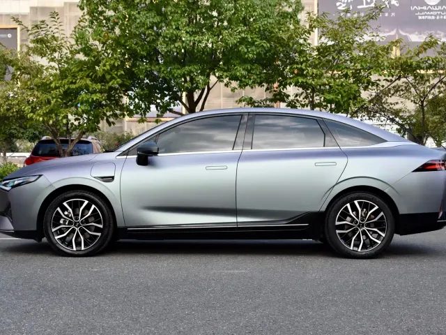 Xpeng P5 — Фото автомобиля 2