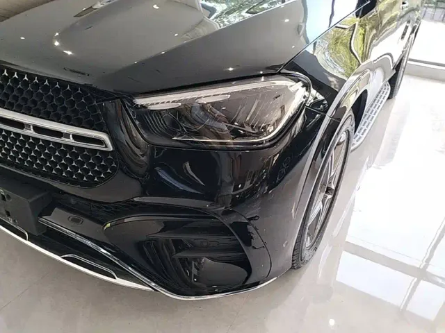 Mercedes-Benz GLE-Class — Фото автомобиля 23