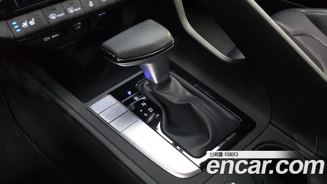 Hyundai AVANTE Avante (CN7) — Фото автомобиля 9