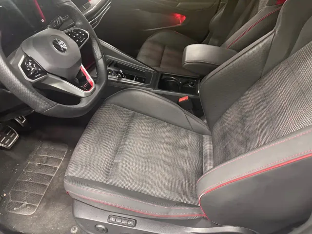 Volkswagen Golf GTI — Фото автомобиля 10