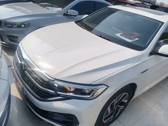 Volkswagen Sagitar — Фото автомобиля 2