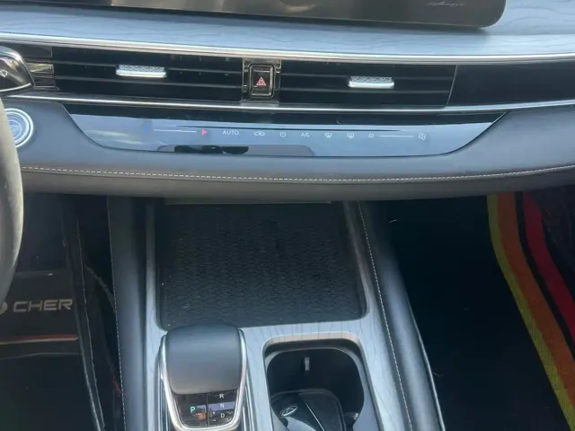 Chery Arrizo 8 — Фото автомобиля 11