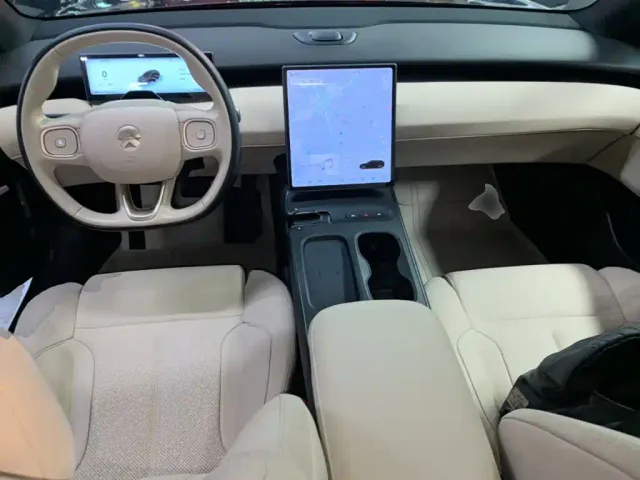 Nio ET5 Touring — Фото автомобиля 9