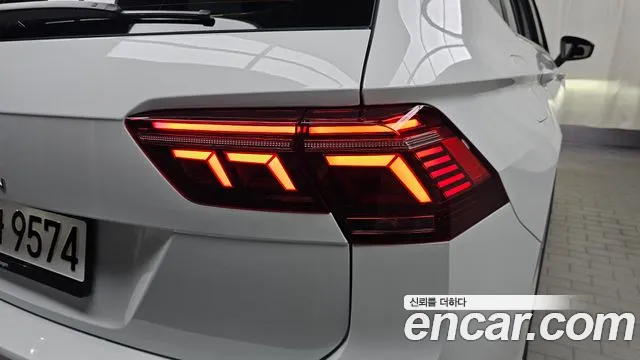 Volkswagen Tiguan — Фото автомобиля 23