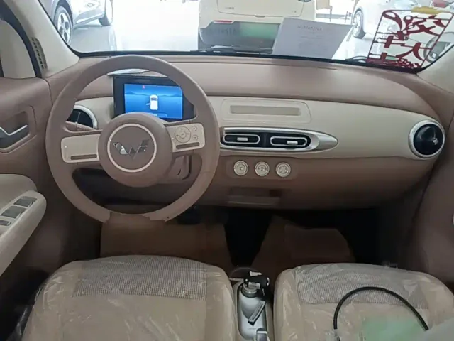 Wuling Hongguang Mini EV — Фото автомобиля 9