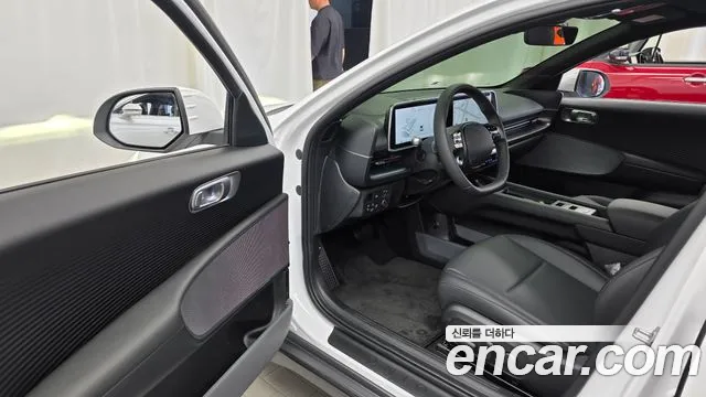 Hyundai Ioniq 6 — Фото автомобиля 10
