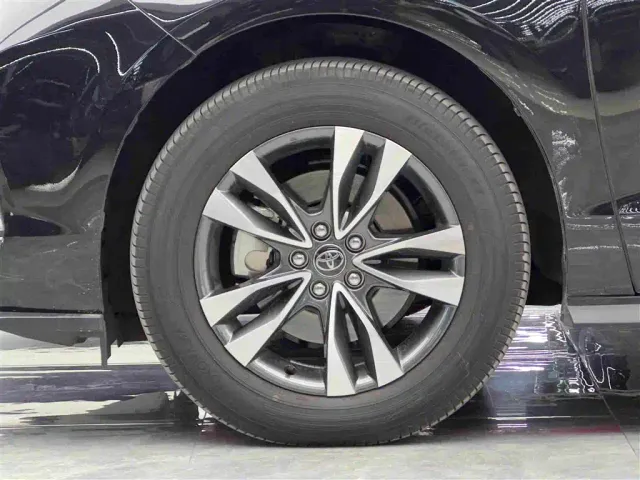 Toyota Granvia — Фото автомобиля 4