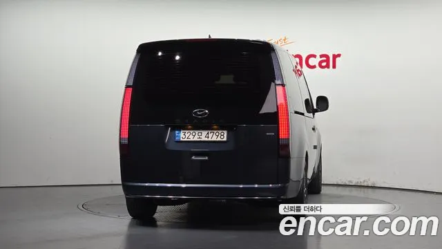 Hyundai Staria Staria 4WD Lounge 9 мест — Фото автомобиля 4