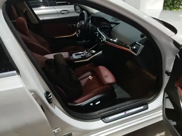 BMW 3 Series — Фото автомобиля 24