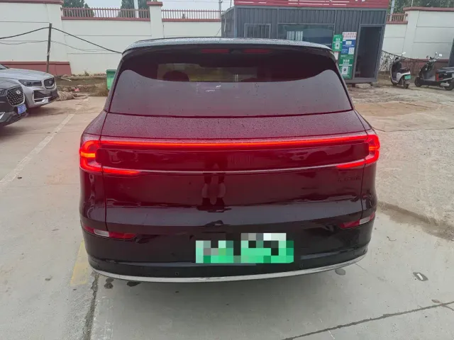 Changan Qiyuan Q07 — Фото автомобиля 11