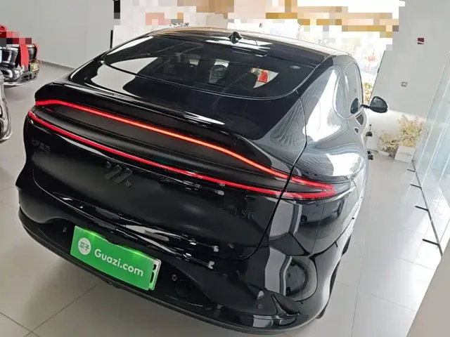 IM Motors LS6 — Фото автомобиля 6