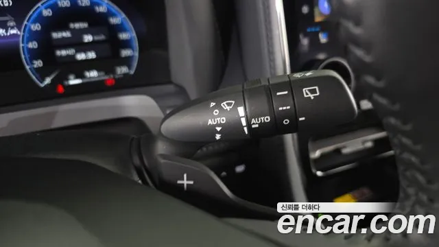 Toyota Alphard — Фото автомобиля 30