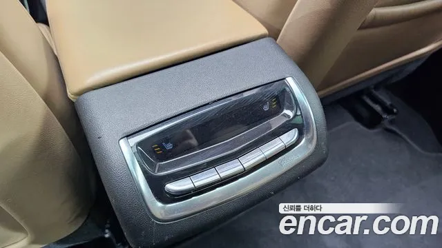 Cadillac XT6 — Фото автомобиля 23