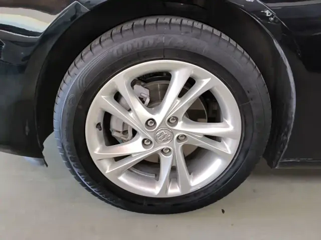 Buick Regal — Фото автомобиля 22