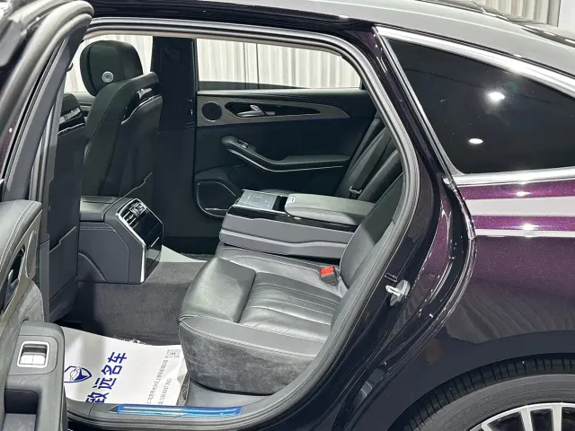 Hongqi H9 — Фото автомобиля 14
