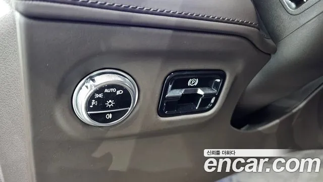 Mercedes-Benz EQS — Фото автомобиля 12