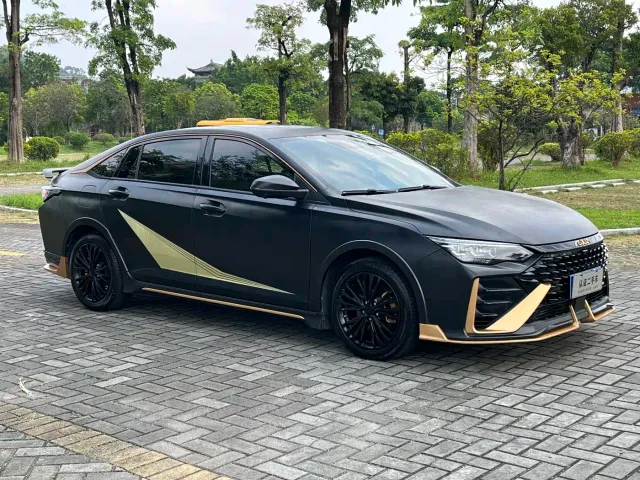 Dongfeng Yixuan MAX — Фото автомобиля 3
