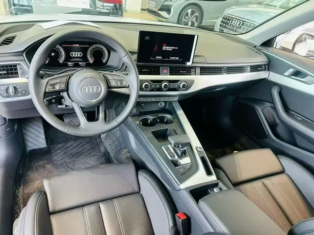 Audi A4L — Фото автомобиля 3