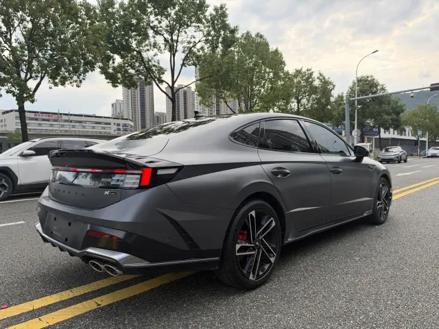 Hyundai Sonata — Фото автомобиля 4