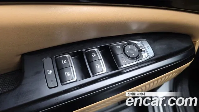 Kia Carnival 4th Gen — Фото автомобиля 30