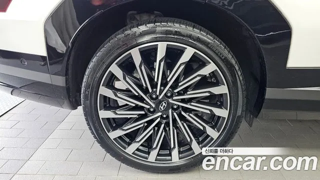 Hyundai Santafe Santa Fe (MX5) Бензин 2.5T 2WD — Фото автомобиля 5
