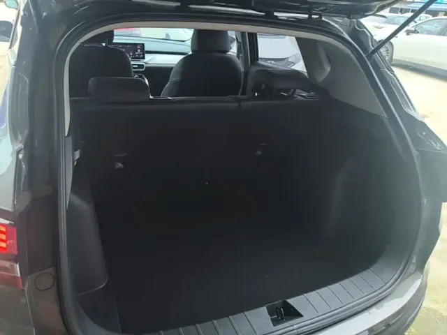 Geely Binyue — Фото автомобиля 18