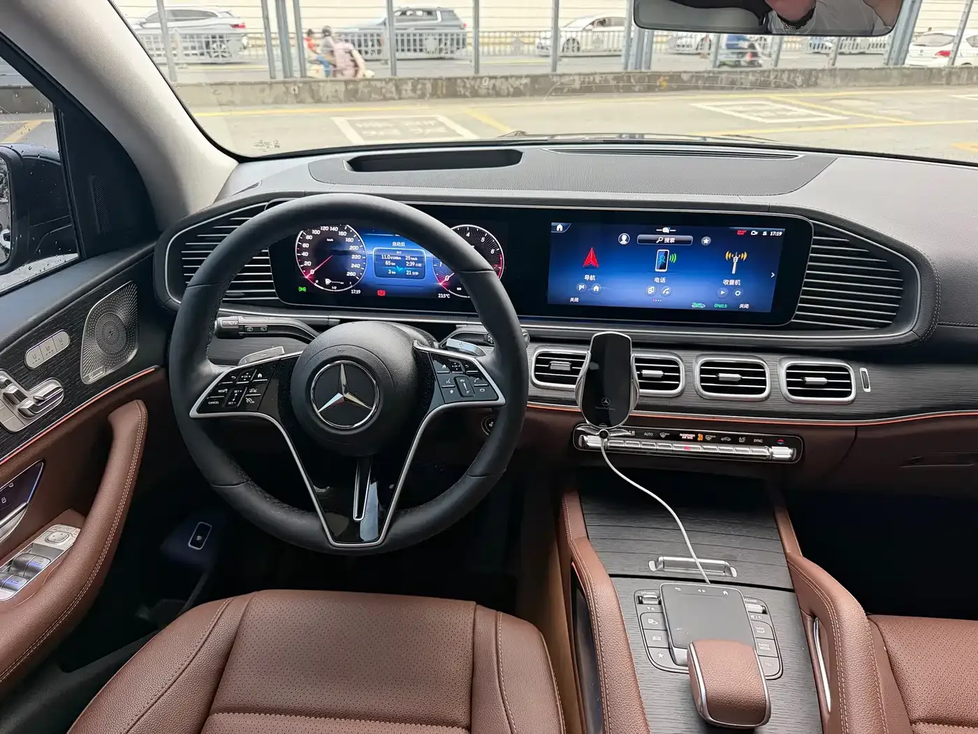 Mercedes-Benz Mercedes-Benz GLE — Фото автомобиля 15