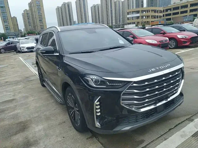 Jetour X70 Plus — Фото автомобиля 3