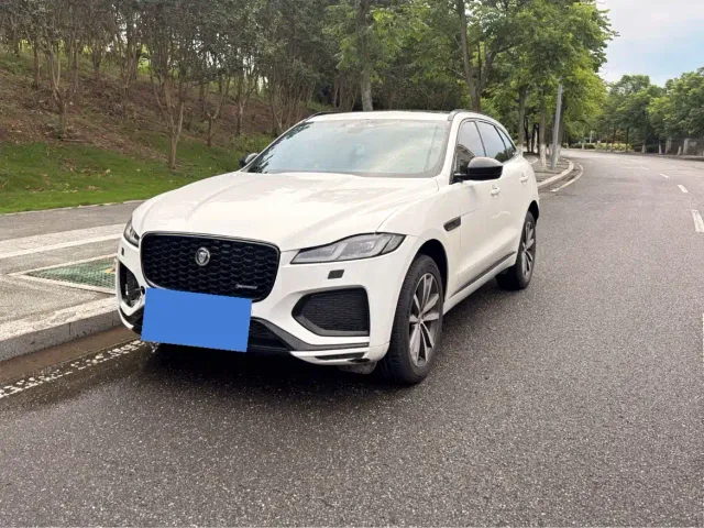 Фотография автомобиля — Jaguar F-Pace