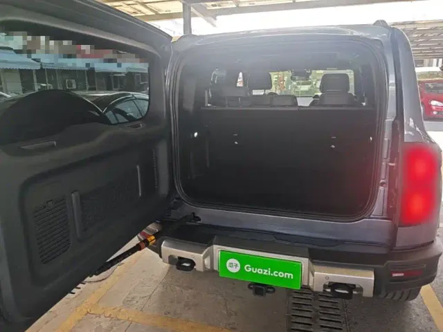 BYD FangChengBao Leopard 5 — Фото автомобиля 18