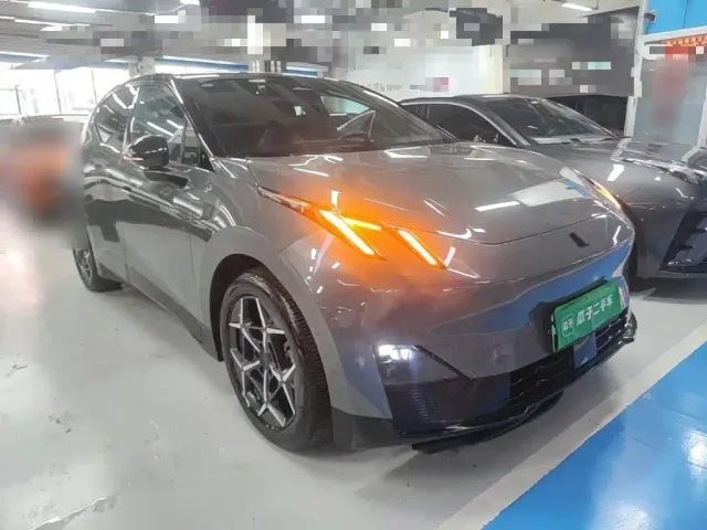 Lynk & Co Z20 — Фото автомобиля 3