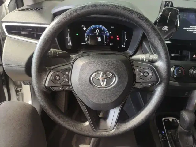 Toyota Corolla Cross — Фото автомобиля 10