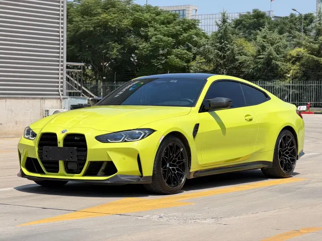 Фотография автомобиля — BMW M4