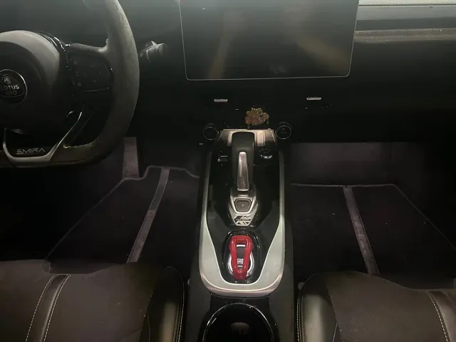 Lotus Cars EMIRA 2021 2.0T DCT First Edition — Фото автомобиля 9