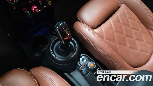 Mini Cooper Cooper 5 дверей Classic — Фото автомобиля 9