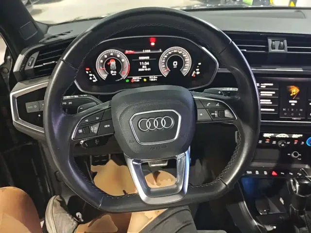 Audi Q3 — Фото автомобиля 10