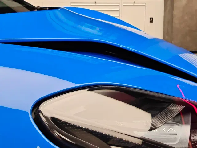 Lotus Emira — Фото автомобиля 7